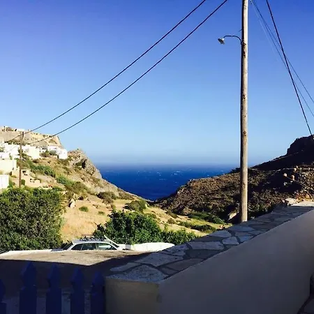 The Seashell House - Chora, Kythera * 키시라