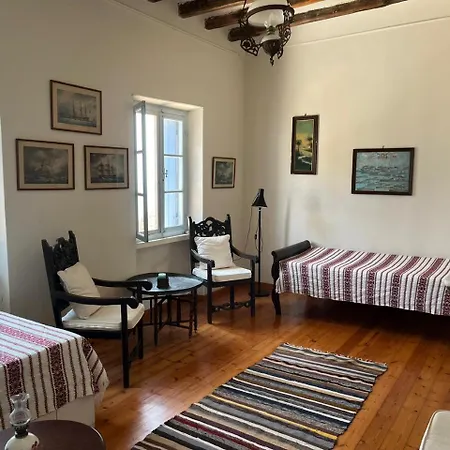 The Seashell House - Chora, Kythera 別荘 *